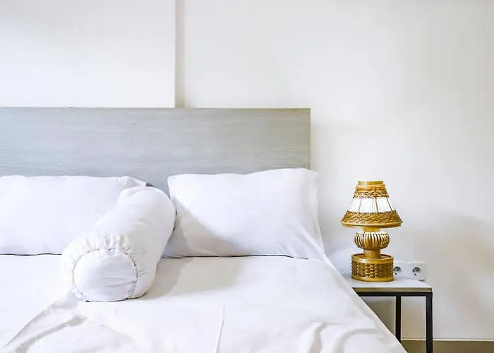 بيت ضيافة White Blue House 6 -pvt Room, Shared Pool&kitchen 3*