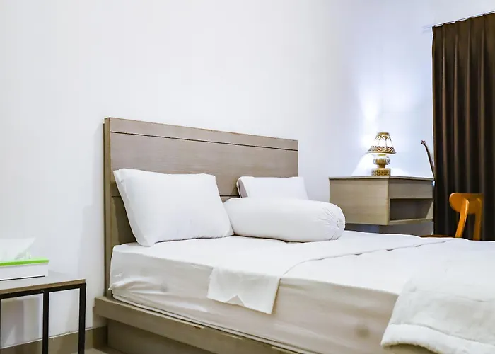 White Blue House 6 -pvt Room, Shared Pool&kitchen 3*