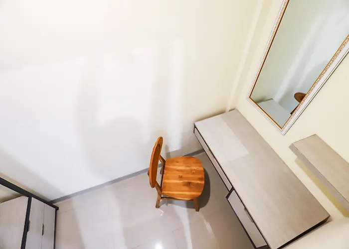 White Blue House 6 -pvt Room, Shared Pool&kitchen بيت ضيافة