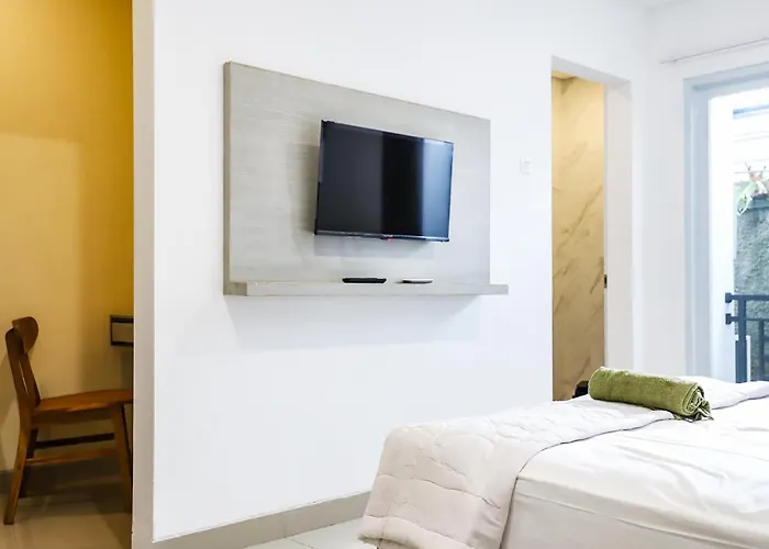 White Blue House 6 -pvt Room, Shared Pool&kitchen بيت ضيافة