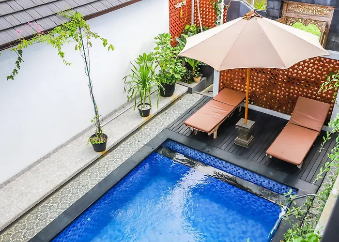 White Blue House 6 -pvt Room, Shared Pool&kitchen بيت ضيافة 3*
