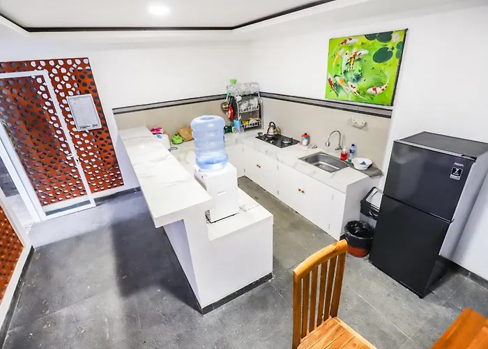 بيت ضيافة White Blue House 6 -pvt Room, Shared Pool&kitchen 3*